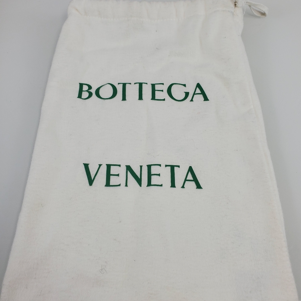NEW BOTTEGA VENETA High Waisted Shine Triangle Leather Gray Trench Belt Sz Small - Picture 16 of 16